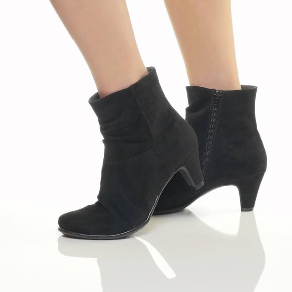 Aerosoles Black Suede Red Light Ankle booties - Picture 11 of 12
